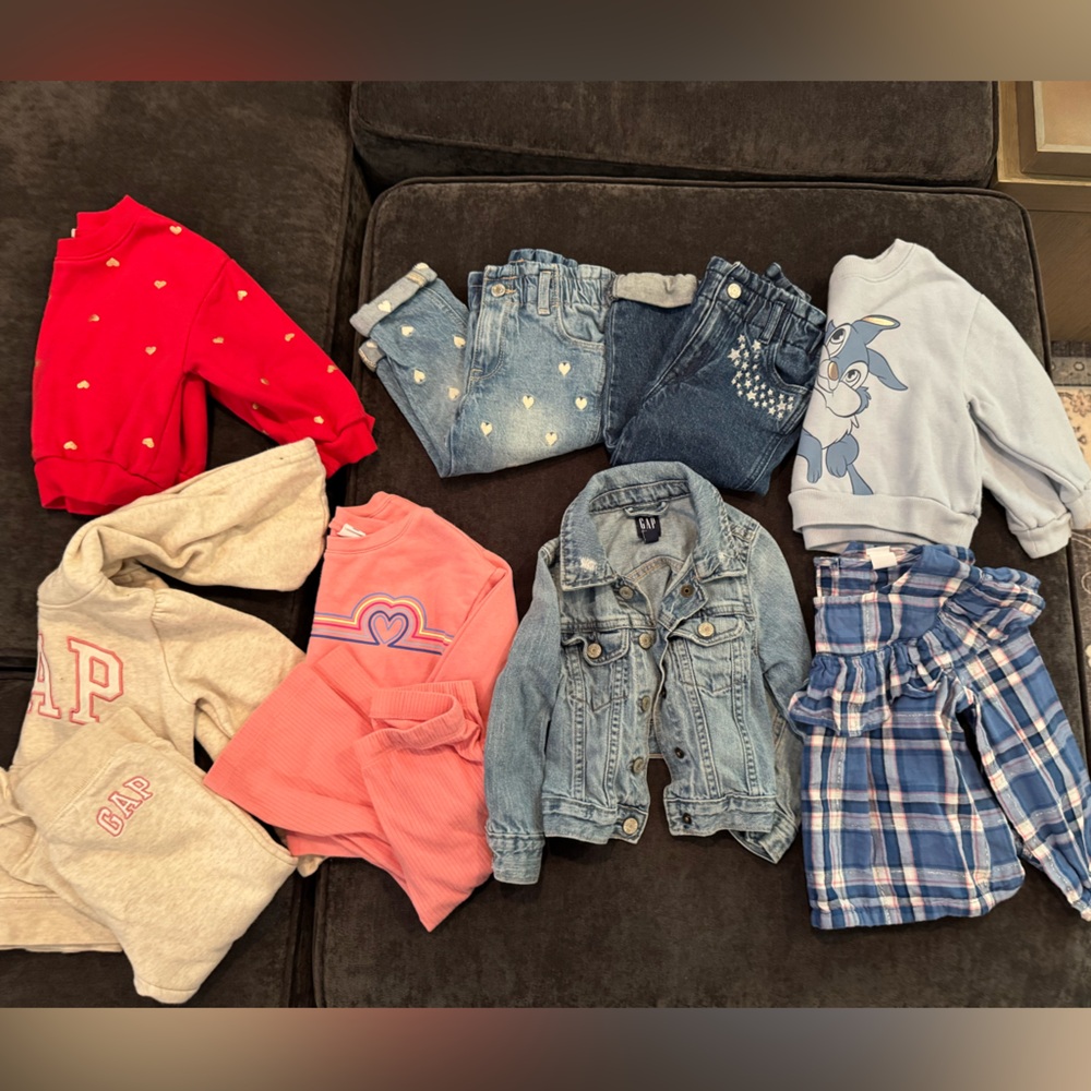 Bundle of Gap clothes